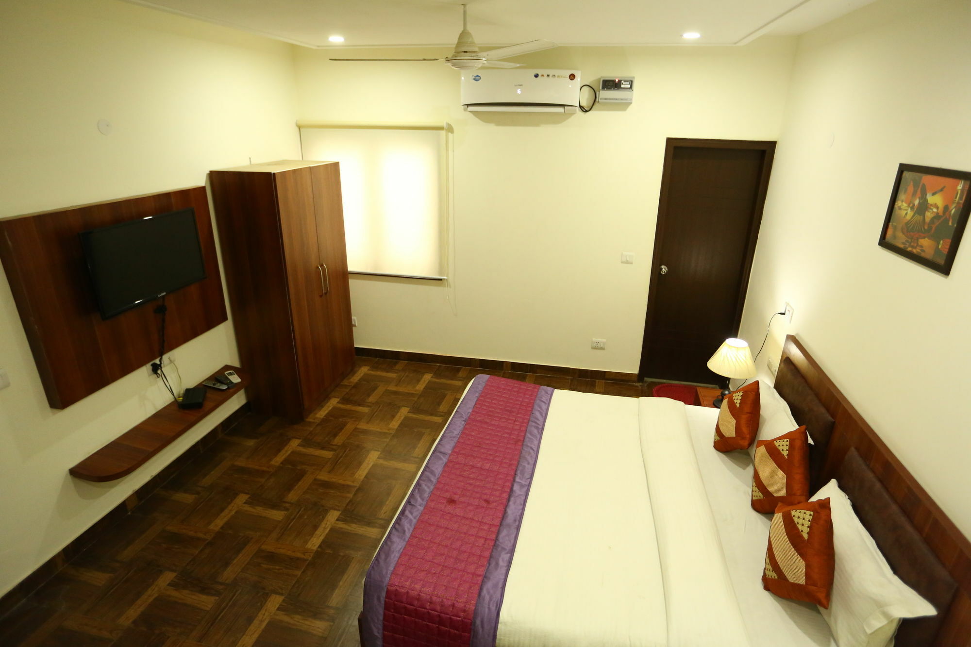 Hotel Clayton Near Igi Airport Delhi New Delhi Bagian luar foto